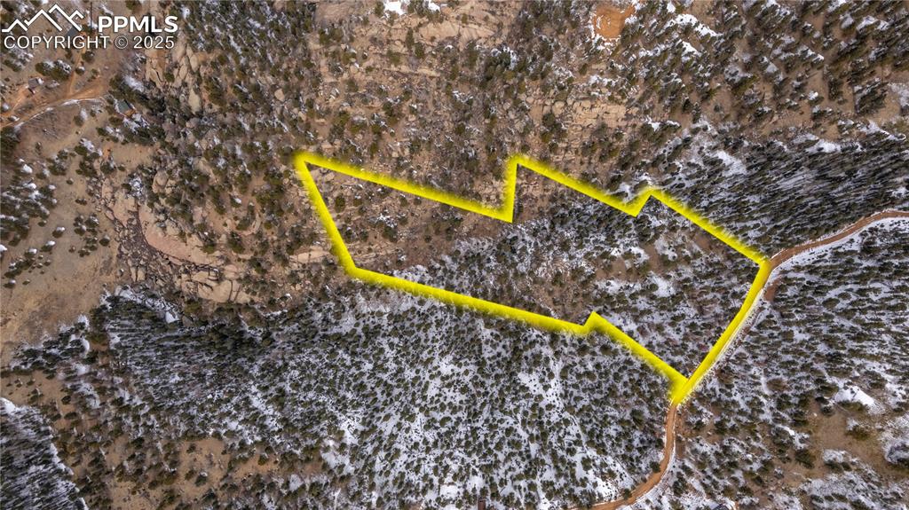 Image 4 of 36: Property Lines are Approximate and not a survey
