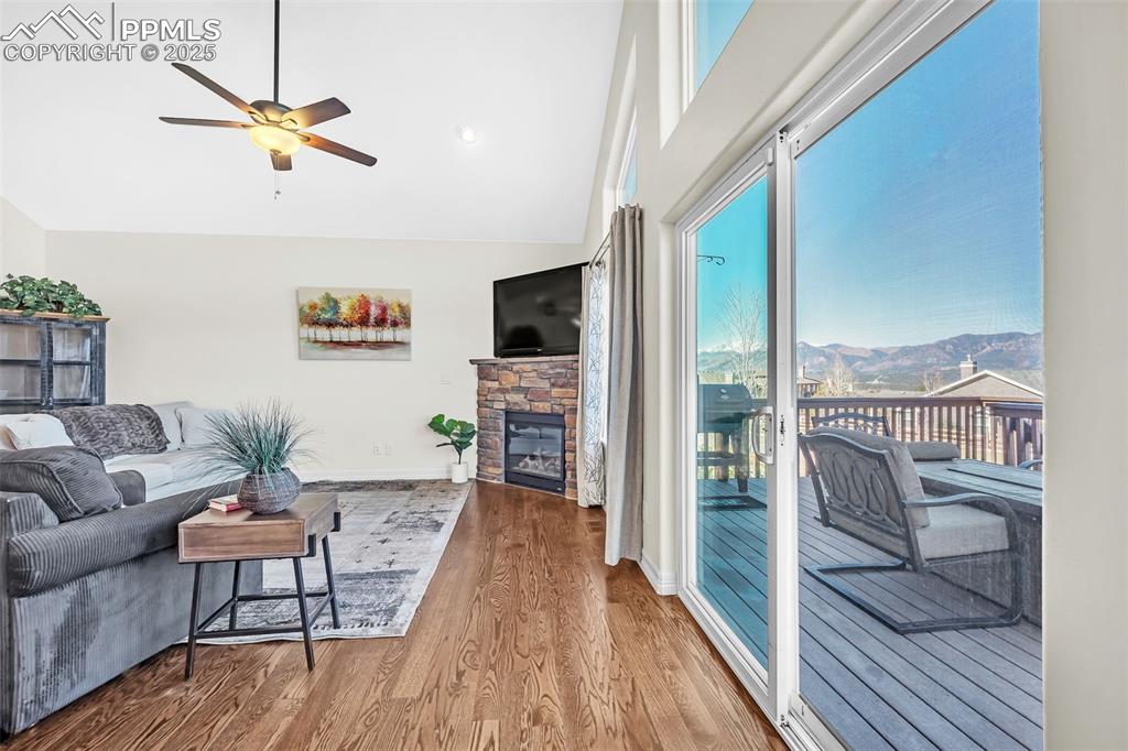 Image 11 of 47: Living Room