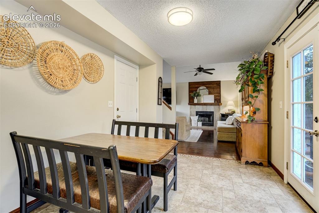 Image 12 of 41: Dining Area