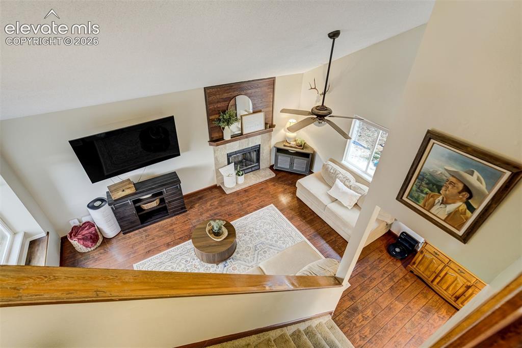 Image 16 of 41: Living Room