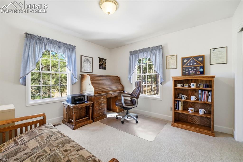 Image 28 of 47: Primary Bathroom with Dual Vanities, Quartz Countertop