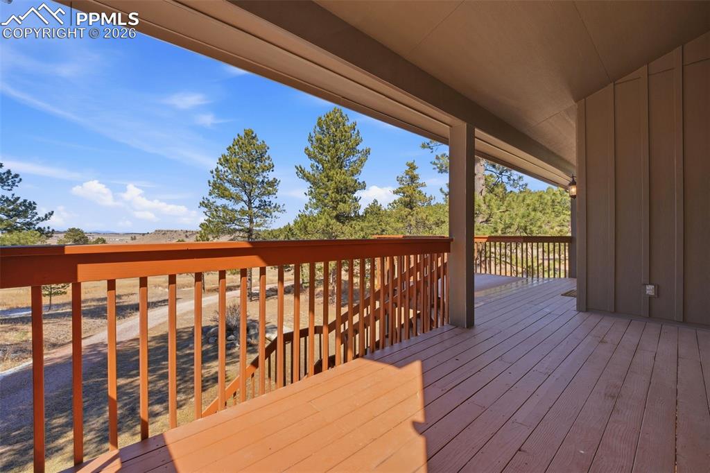 Image 5 of 47: James Hardie Vertical Cement Siding