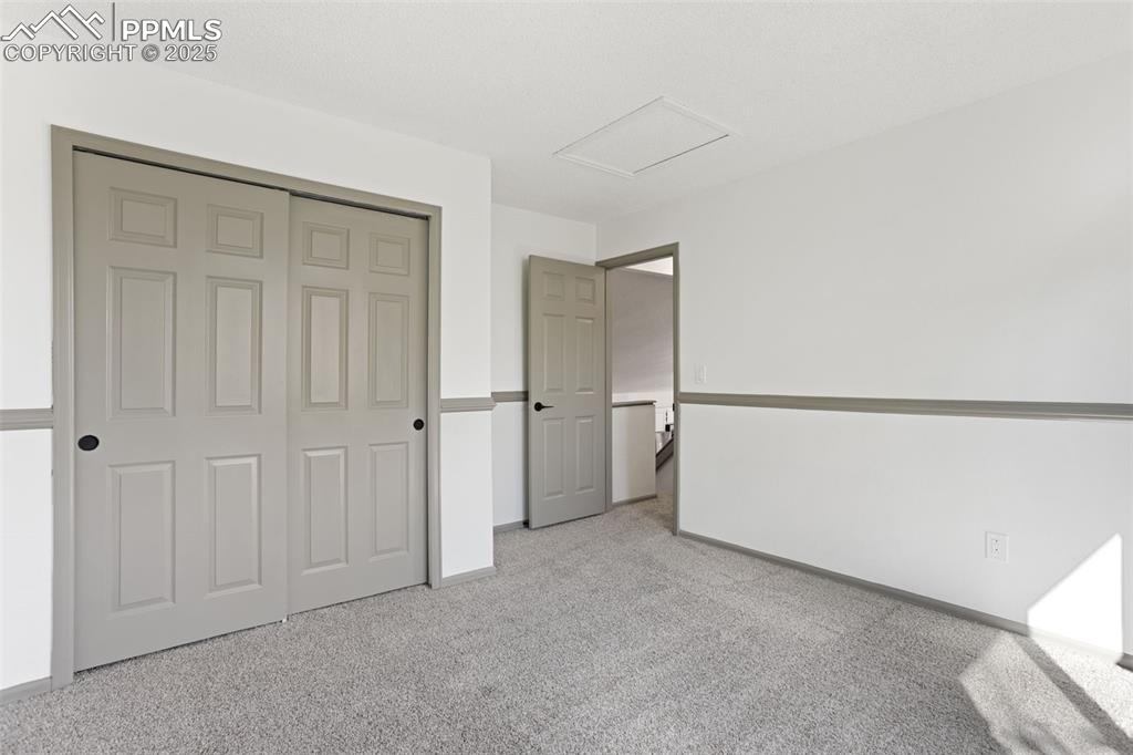 Image 16 of 31: Bedroom