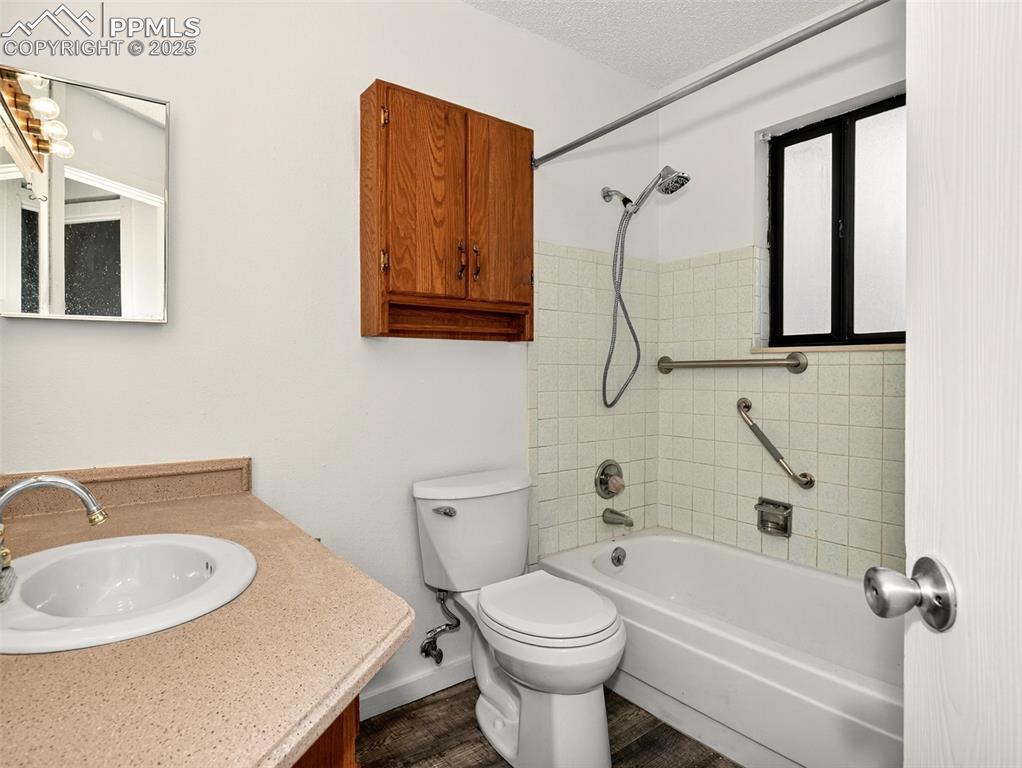 Image 23 of 44: Main level full bathroom