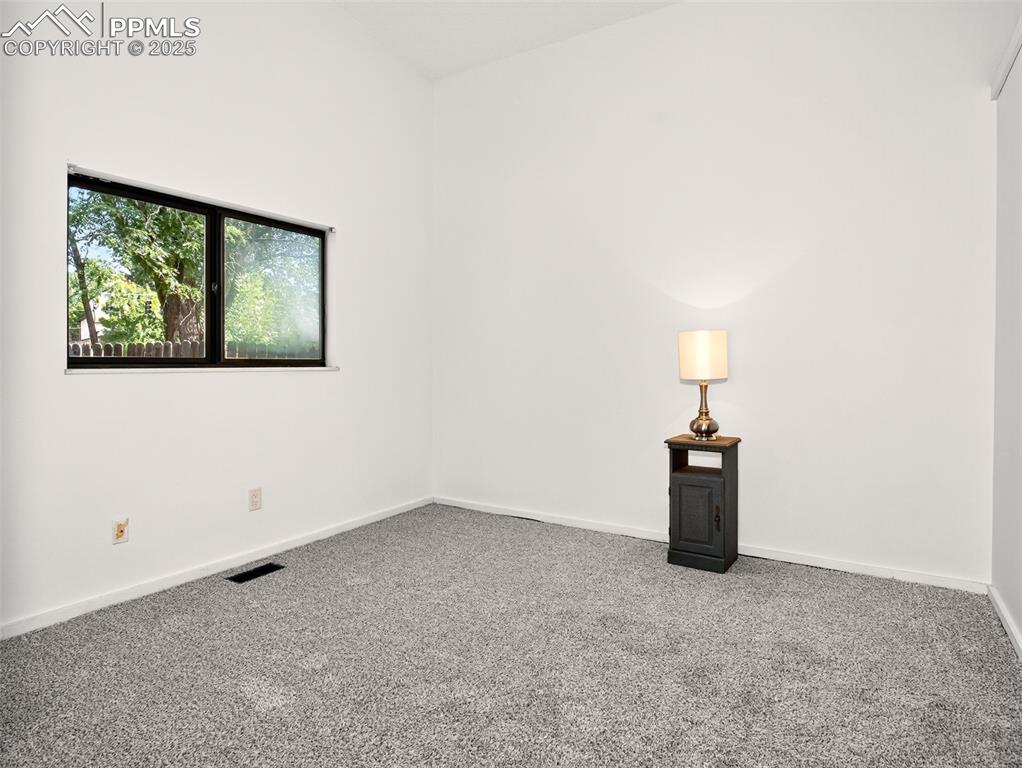 Image 25 of 44: Third bedroom