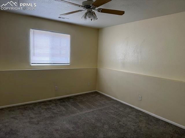 Image 6 of 9: Master Bedroom