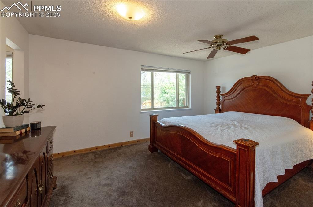 Image 8 of 30: Primary bedroom