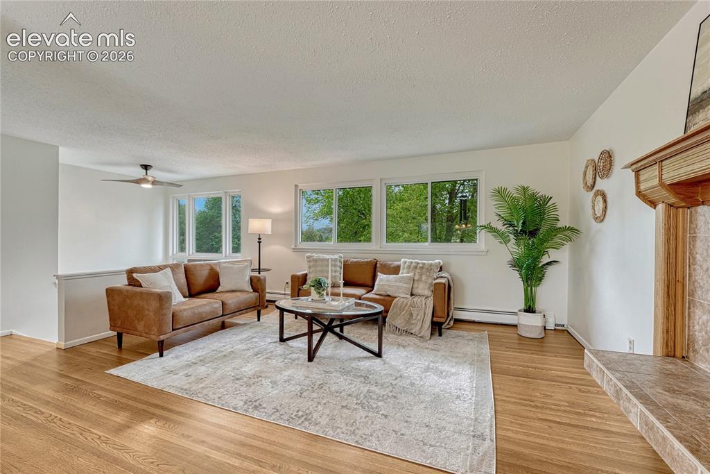 Image 9 of 37: Living Room