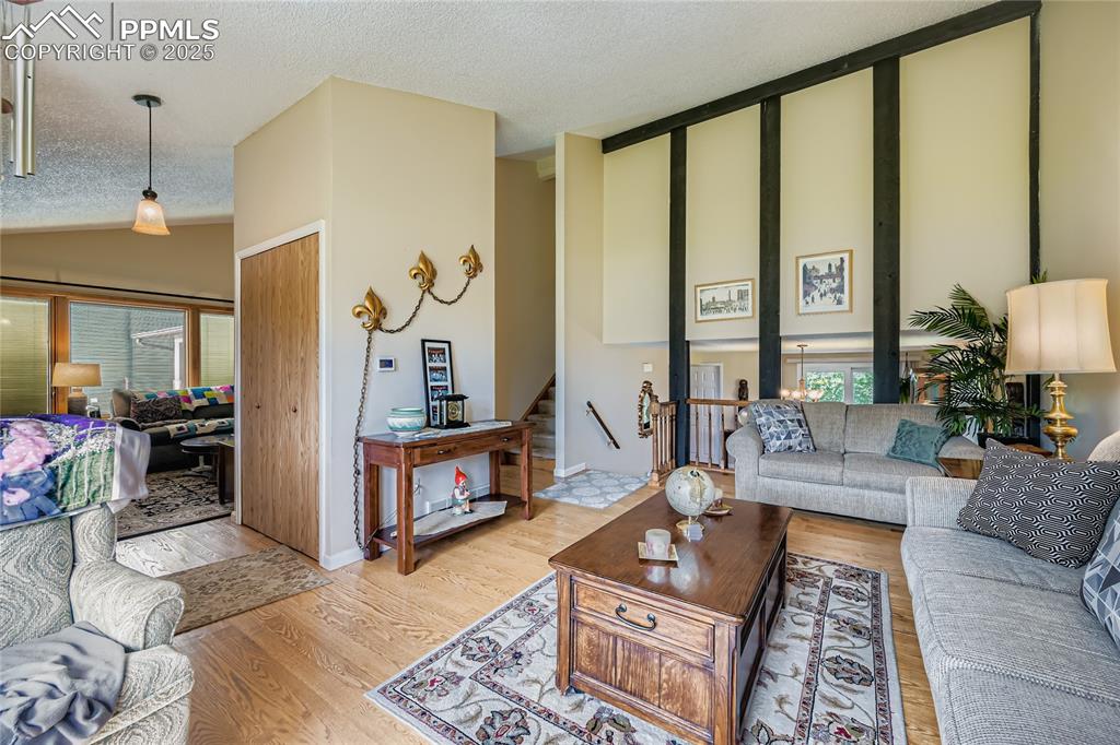 Image 24 of 35: Living Room