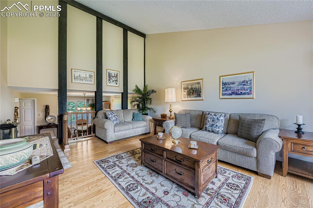 Image 25 of 35: Living Room