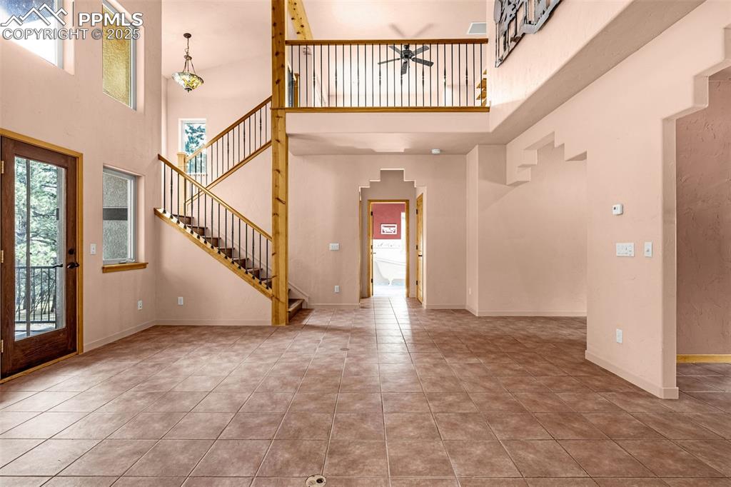 Image 11 of 41: Living Room
