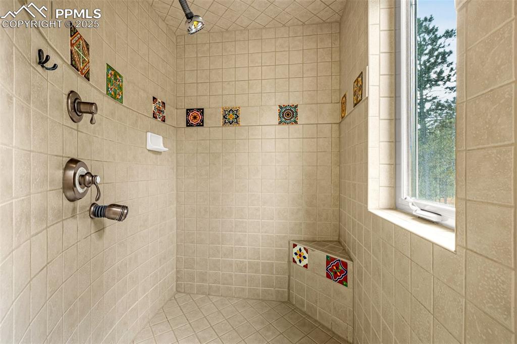 Image 26 of 41: Master Bathroom