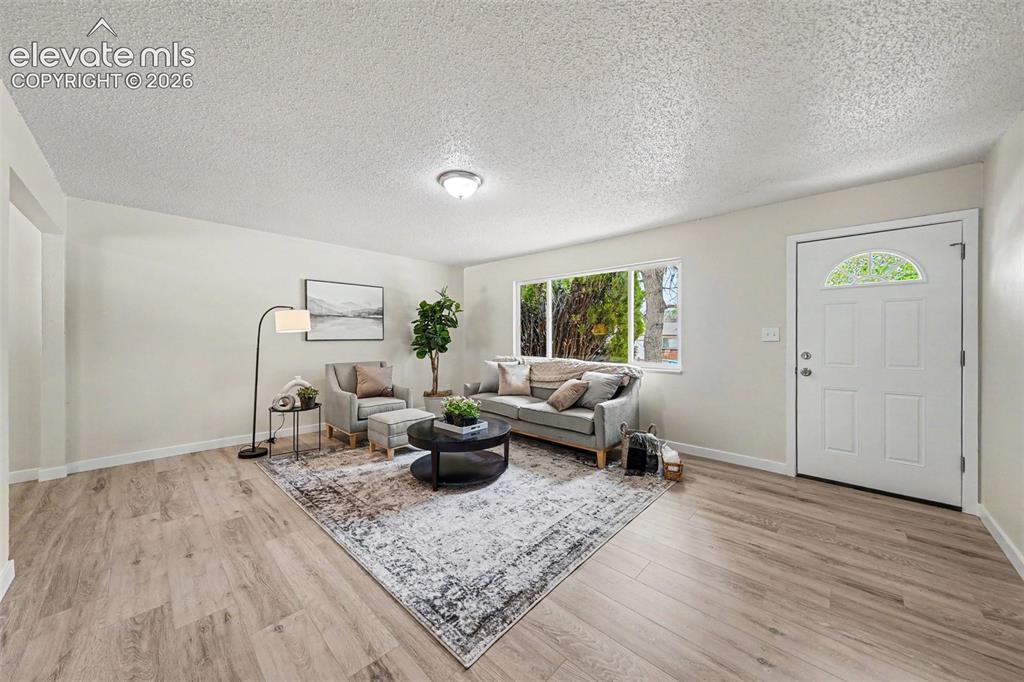 Image 4 of 19: Living Room