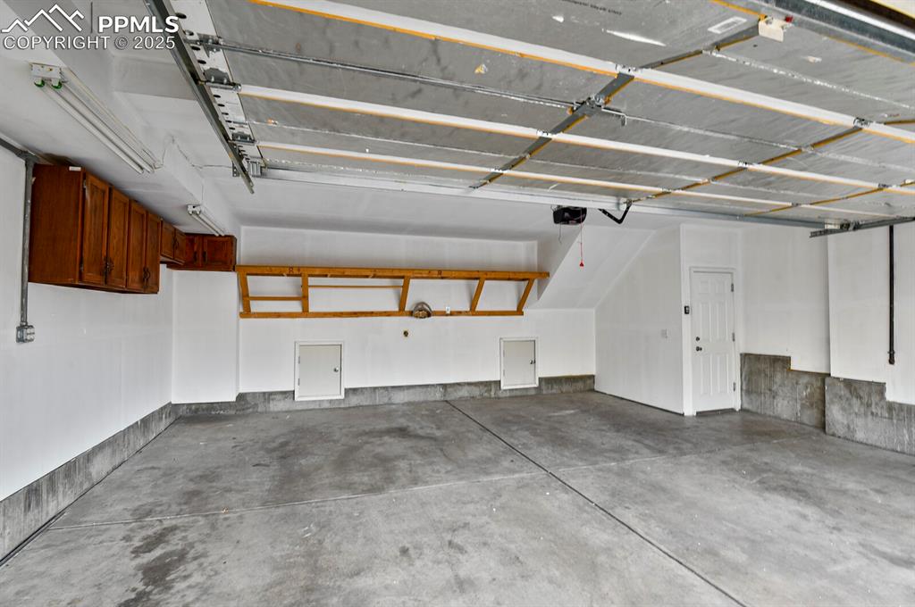 Image 43 of 45: View of garage