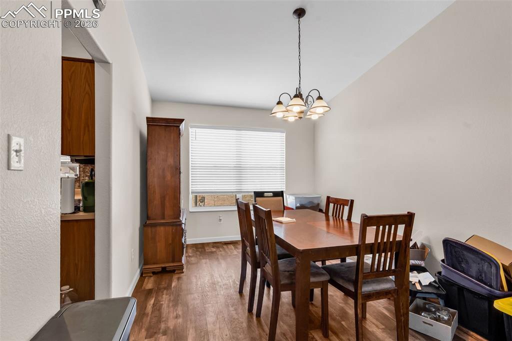 Image 18 of 39: Dining Area