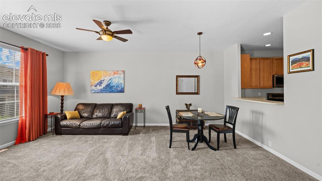 Image 5 of 31: Living Room
