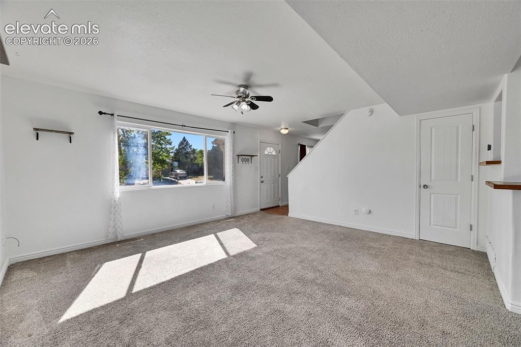 Image 6 of 25: Living Room