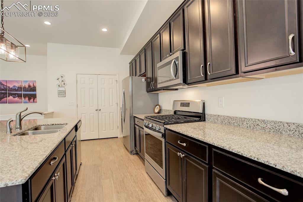 Image 8 of 29: Stainless steel appliances