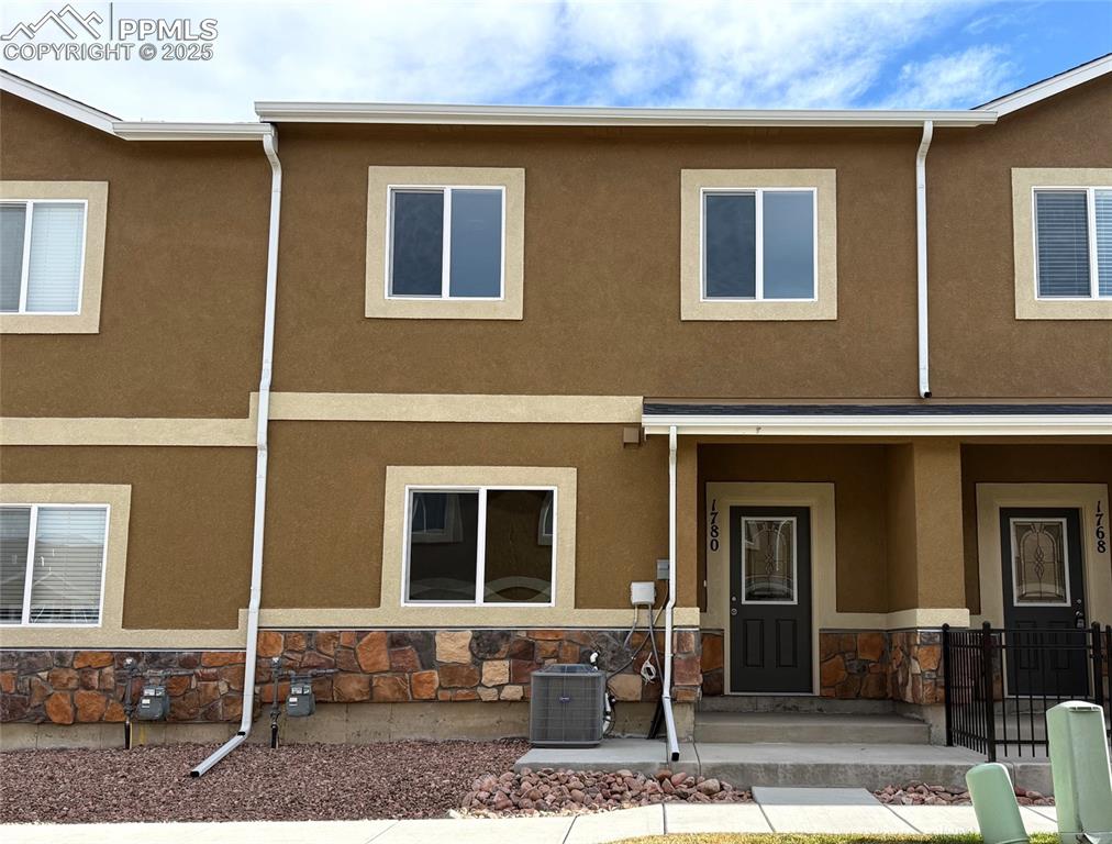 Image 19 of 20: Front of Structure