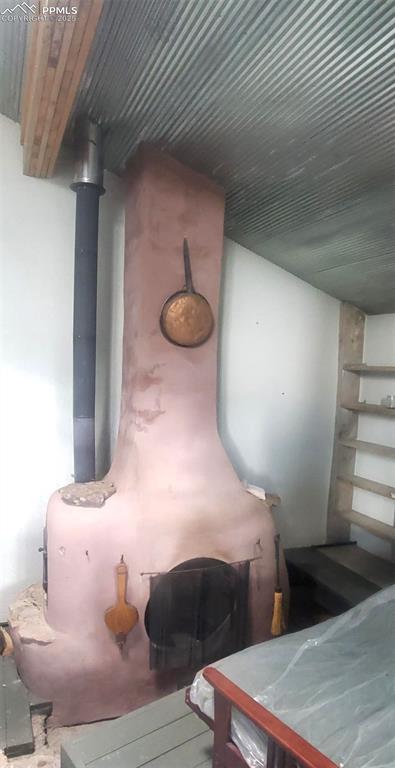 Image 12 of 14: Detailed view