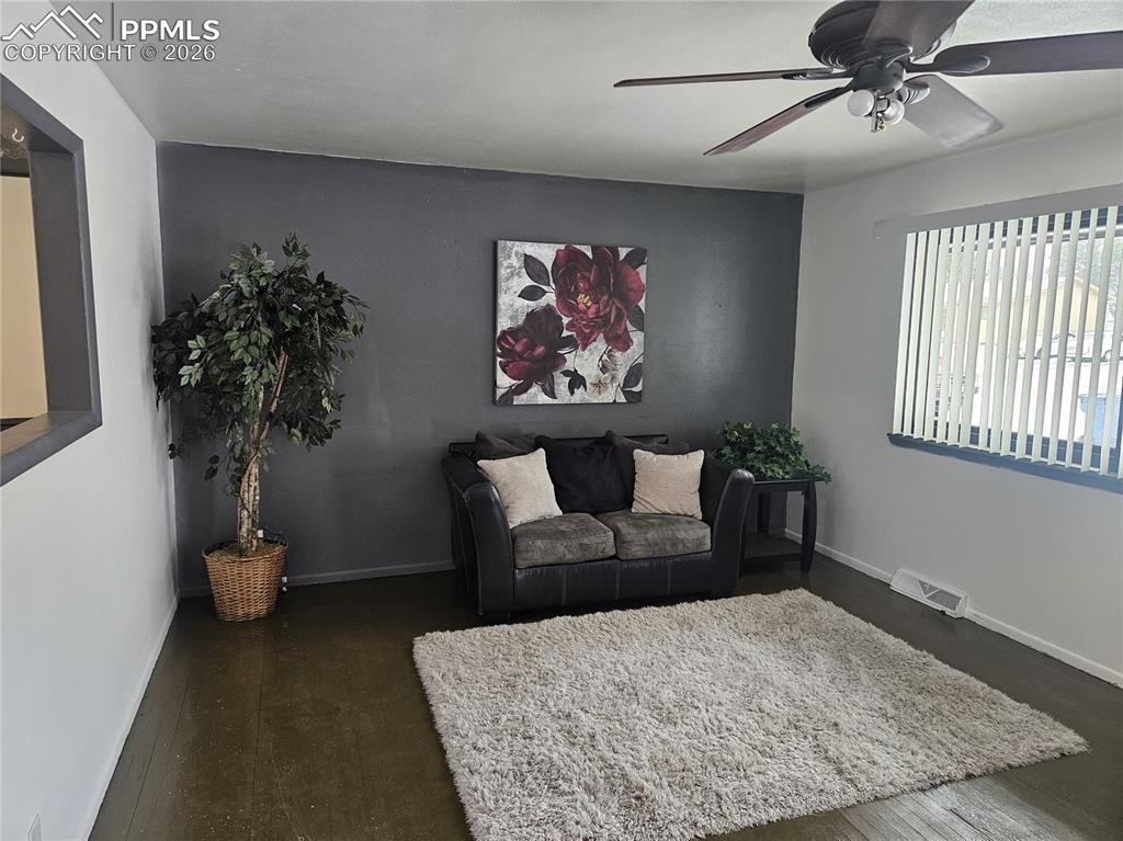 Image 2 of 18: Living Room