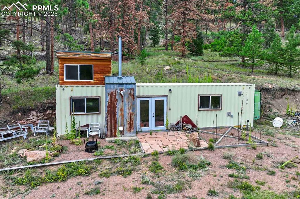 Image 5 of 50: Out Buildings