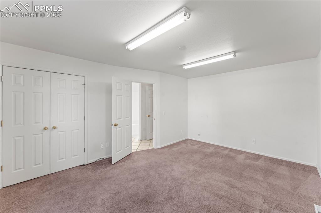 Image 15 of 35: Bedroom