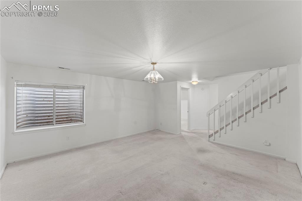 Image 26 of 35: Living Room