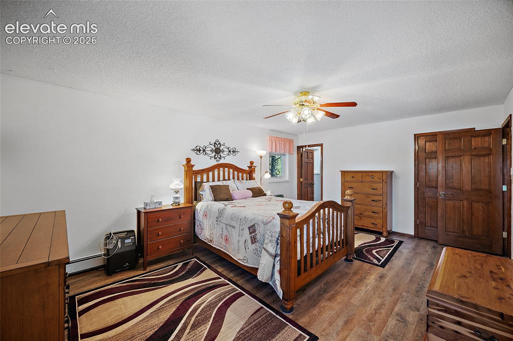 Image 25 of 50: Large Primary bedroom with adjoining upgraded bath.