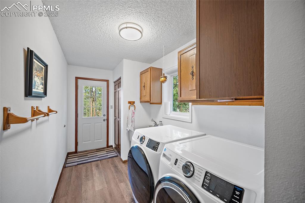 Image 34 of 49: Laundry