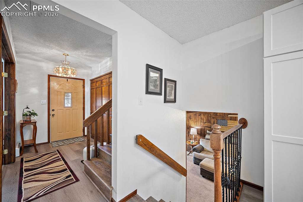 Image 35 of 49: Entry