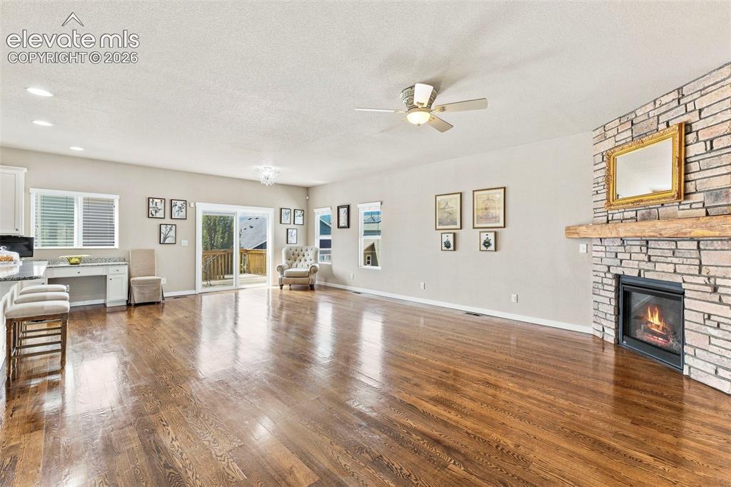 Image 10 of 38: Living Room