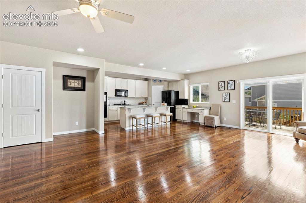 Image 11 of 38: Living Room