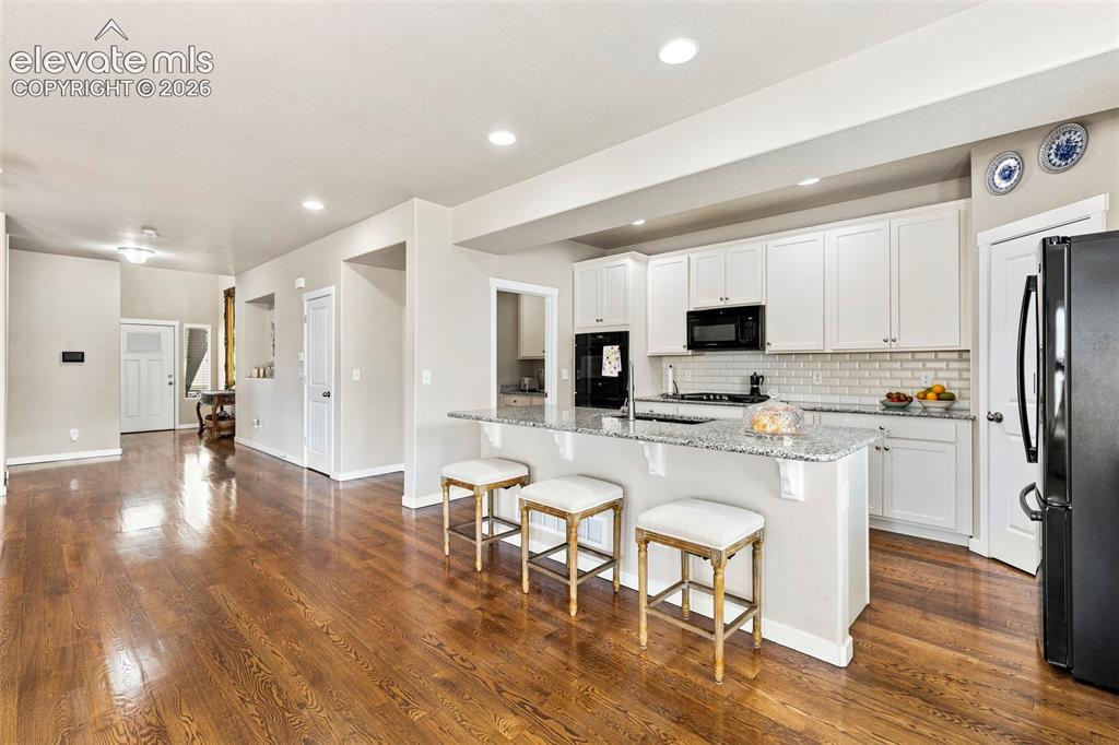 Image 6 of 38: Kitchen