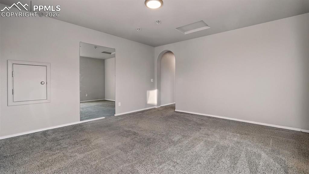 Image 32 of 50: Large Upper Level Family Room.