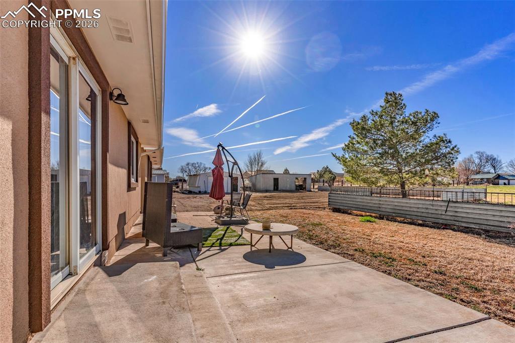 Image 32 of 50: Patio