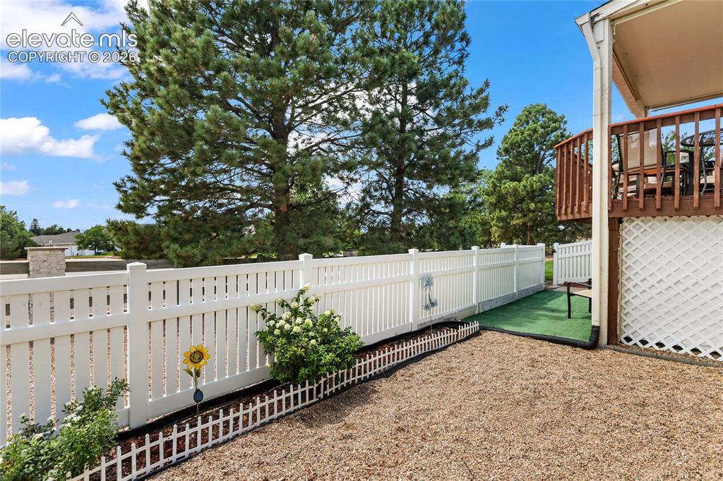 Image 11 of 43: Private fenced yard