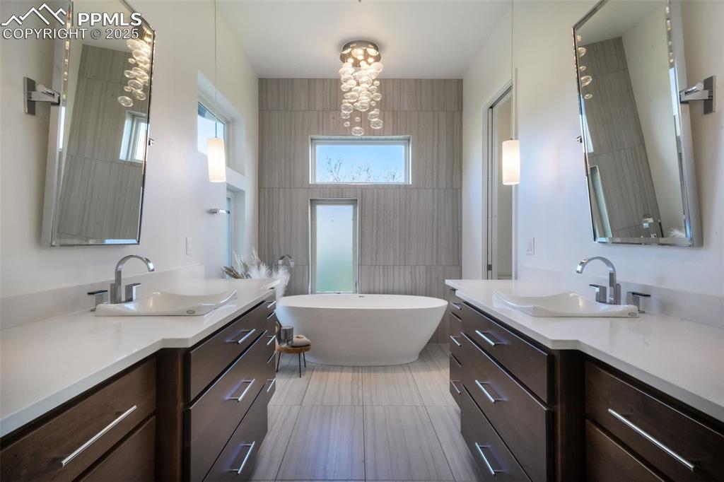 Image 18 of 50: Master Bathroom