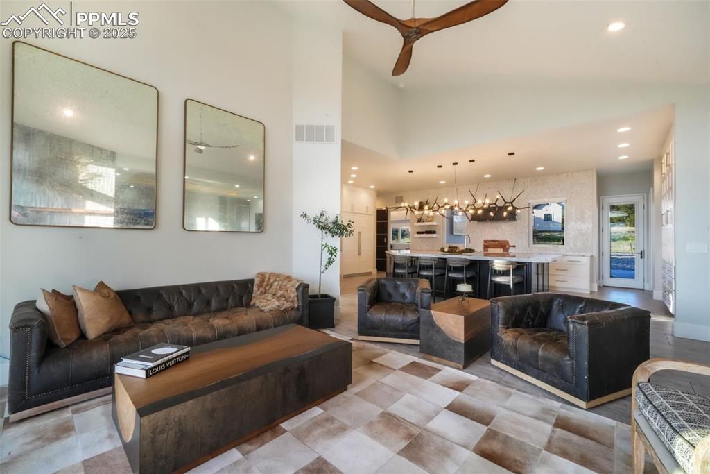 Image 9 of 50: Living Room