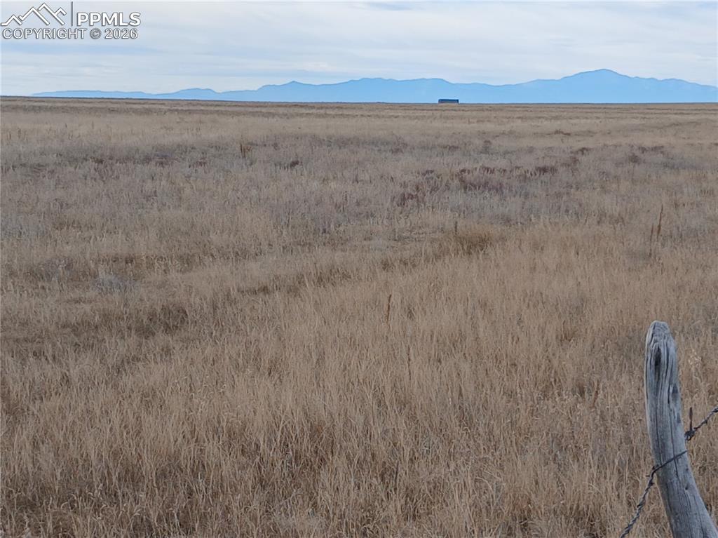 Image 4 of 18: Out Buildings