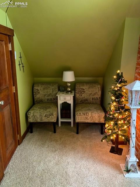 Image 20 of 33: Sitting Room