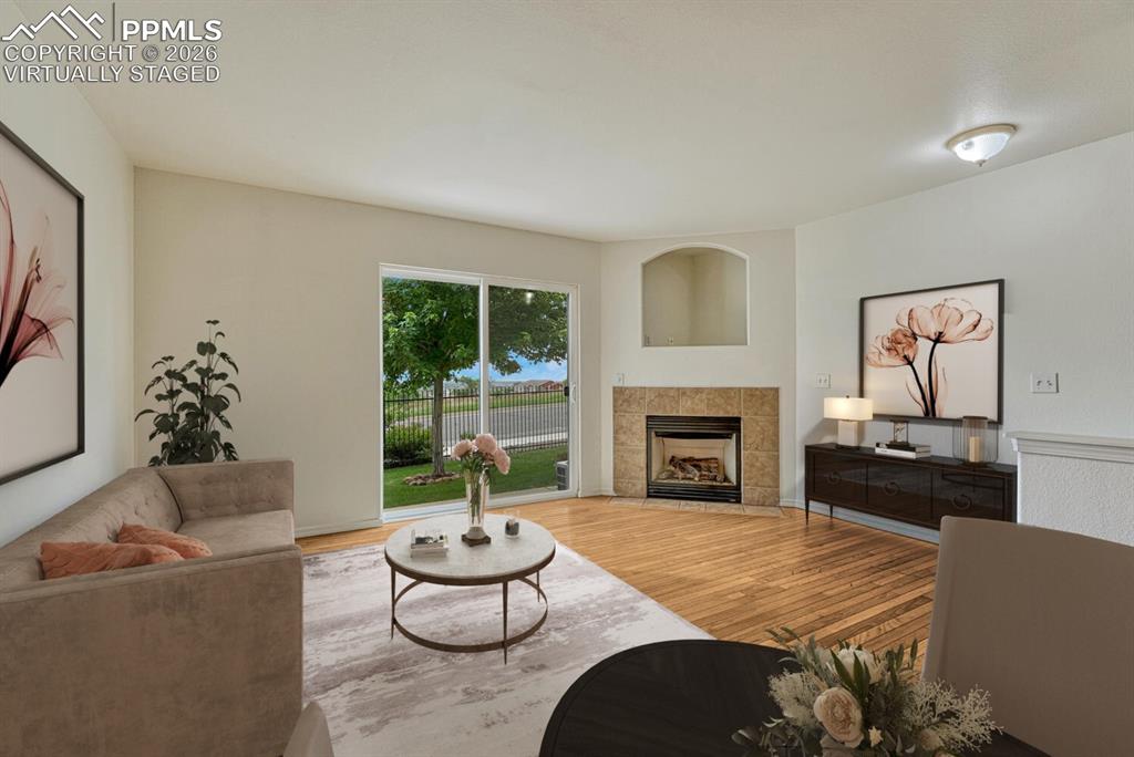 Image 5 of 50: Living room virtually staged