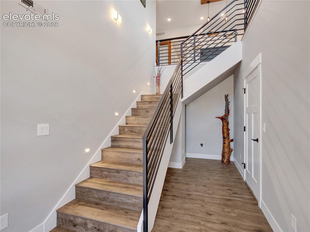 Image 3 of 42: Multi-level staircase