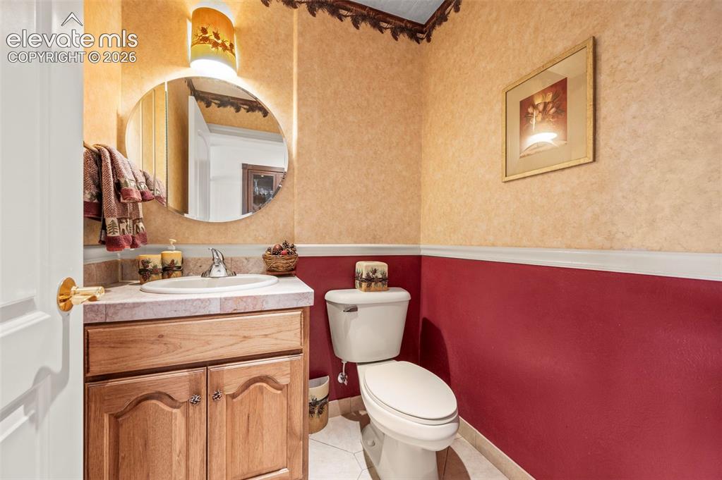 Image 15 of 47: Bathroom
