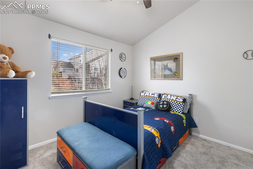 Image 27 of 38: Upper bedroom #2