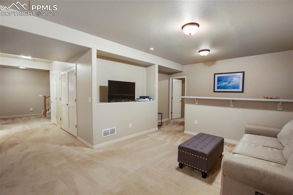 Image 27 of 35: Recreation Room