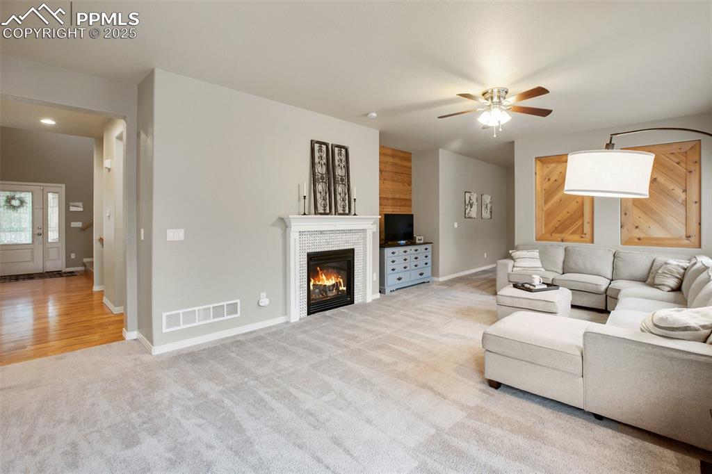 Image 9 of 35: Living Room