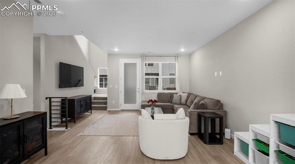 Image 18 of 42: Living Room