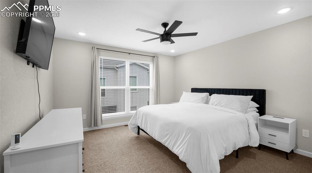 Image 20 of 42: Bedroom