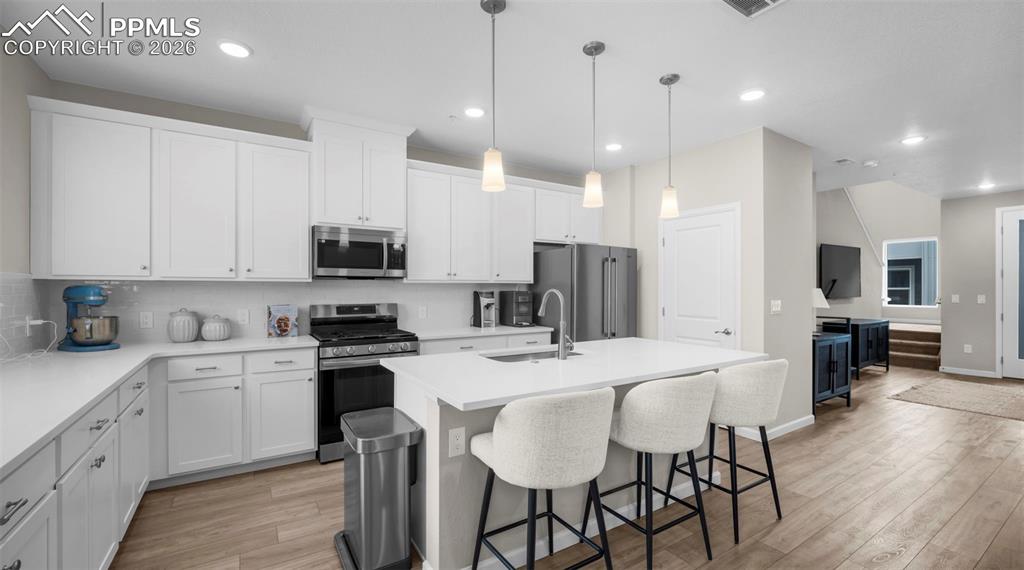 Image 3 of 42: Kitchen